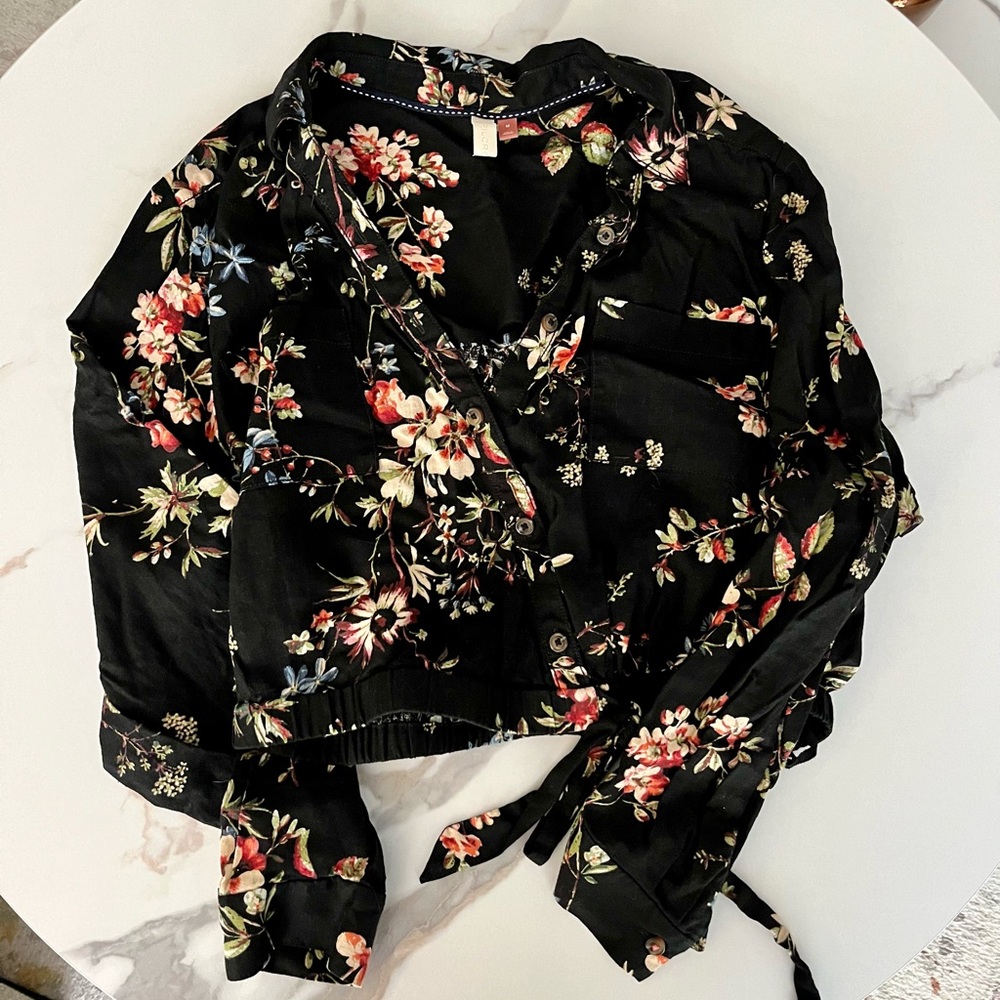 Pilcro Cropped Floral Top